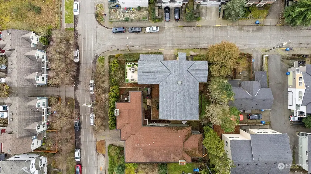 9403 Linden Avenue N, Seattle, WA 98103 